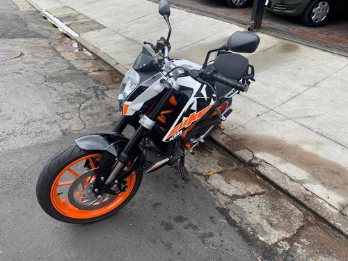 Imagem 4 de 11 de Ktm Duke 390 Abs