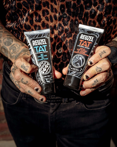 Limpiador exfoliante suave para tatuajes Reuzel Buff, 100 ml
