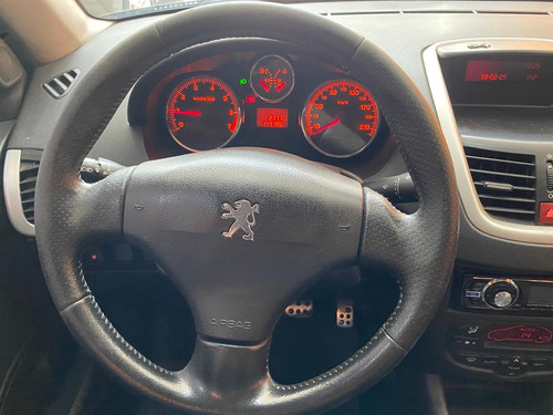 Peugeot 207 1.6 Sedan Xt