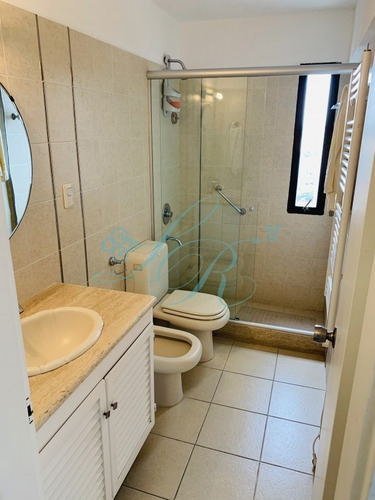 Apartamento En Venta, Primera Línea, Punta Del Este- Ref: 334