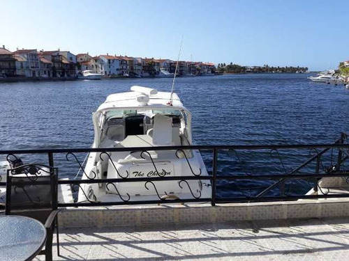 Imagen 5 de 12 de En Espectacular Espejo De Agua. Casa Bote A