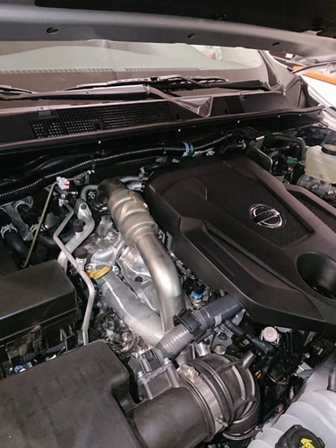 Imagen 10 de 25 de Nissan Frontier 2023 2.3bt Platinum 4x4 At L22