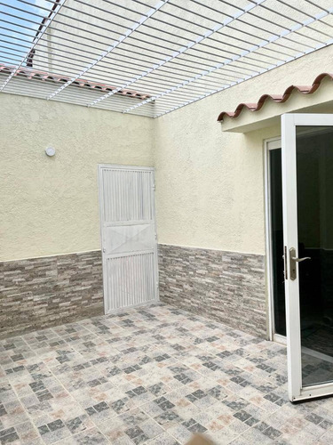 Imagen 14 de 14 de Townhouse En Venta En Naguanagua