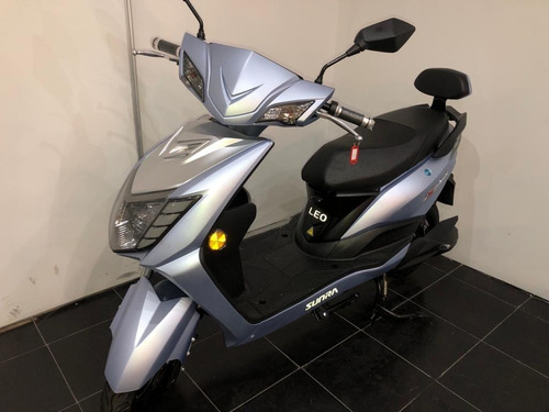 Imagen 4 de 16 de Moto Eléctrica Sunra Leo - Ecomove