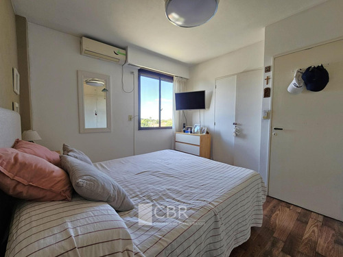 Impecable Dpto. De 3 Amb. En Torre - Muy Luminoso Con Vistas Abiertas!