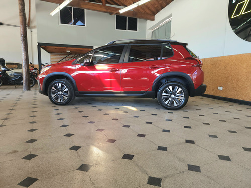 Peugeot 2008 1.6 Feline Tip