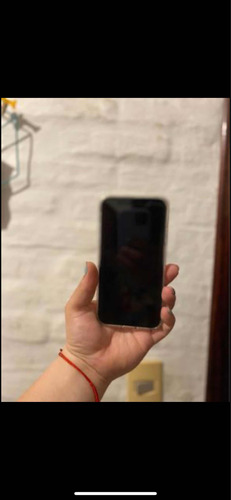 iPhone 11 Original. Como Nuevo. Con Vidrio Templado