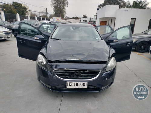 Imagen 2 de 8 de Volvo V40 2016