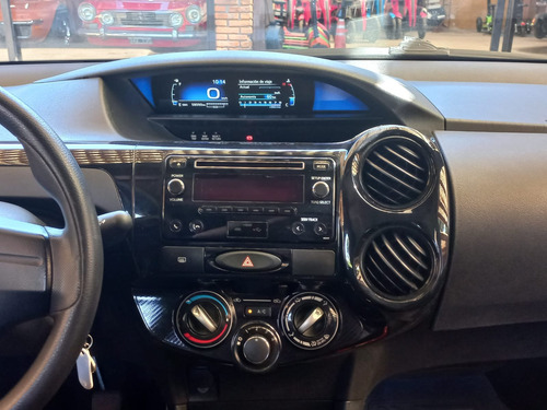 Toyota Etios 1.5 Sedan X