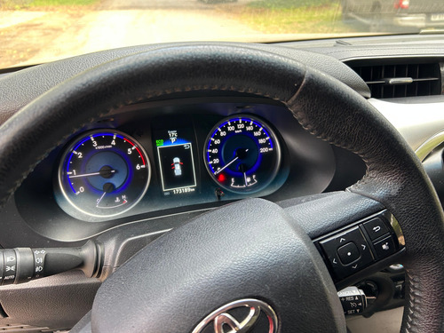 Toyota Hilux Pick-Up 2.8 Cd Srx 177cv 4x4 At