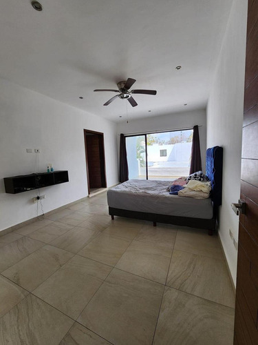 Casa Con 22 Paneles Solares En Venta En Montes De Ame