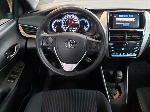 Imagem 15 de 15 de Toyota Yaris Hatch 1.5 Xl Plus Connecttech - Única Dona