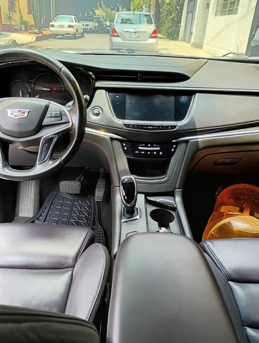 Cadillac XT5 3.7 Platinum At