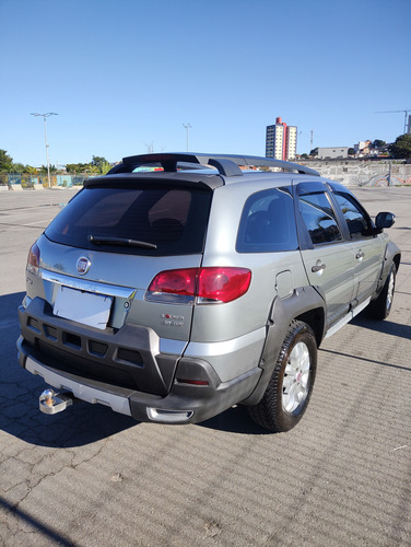 Fiat Palio Adventure 1.8 16v Locker Flex 5p