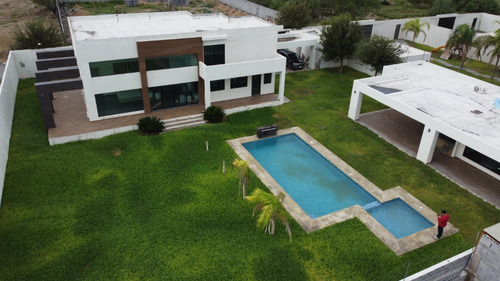 Quinta Hermosa En Venta En Portal De Zuazua *atención Inversionistas*