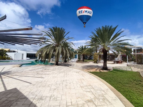 Imagen 18 de 18 de Re/max 2mil Vende Townhouse En Conj. Resd. Majestic Village