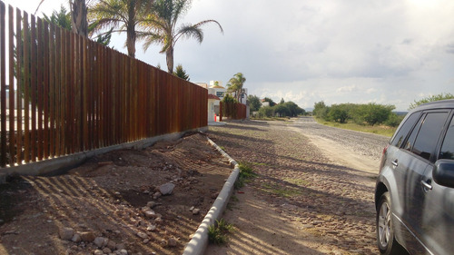 Imagen 6 de 9 de Terreno En Esquina Fracc.privado-2 Kms Del Centro, Casa Club