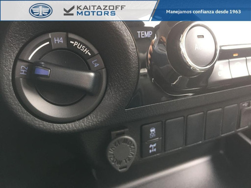 Imagen 11 de 15 de Toyota Hilux Srv 4x2 2022 0km