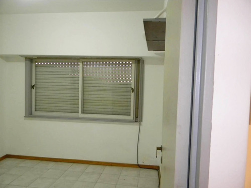 Imagen 7 de 12 de Venta De Departamento Dos Ambientes En El Barrio De Chacarita Darwin Al 700