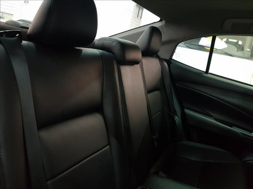 Imagem 5 de 8 de Toyota Yaris 1.5 16v Sedan Xl