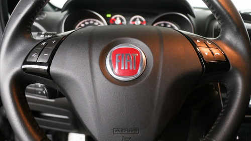 Fiat Punto 1.6 Sporting Uconnect + Nav - 104568 - C