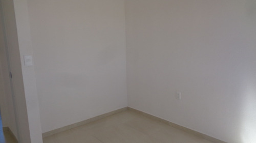 Casa Sola, Amplia ,en Renta, De 2 Niveles,de 2 Recamaras, 2 1/2 Baños, 2 Estacionamientos, Terraza Con Pérgola, Amenidades, Fraccionamiento Real Madeira Fase Iv, Pachuca De Soto, Hidalgo