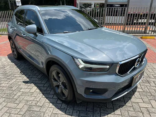 Volvo XC40 Momentum T4 2.0T At 4x2