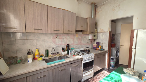 Casa En Venta 7 Ambientes En Mataderos - Oportunidad