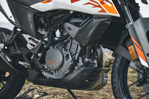 Imagen 13 de 20 de Ktm Adventure 250 2023 0km No Versys Tenere Tornado Usd Sim