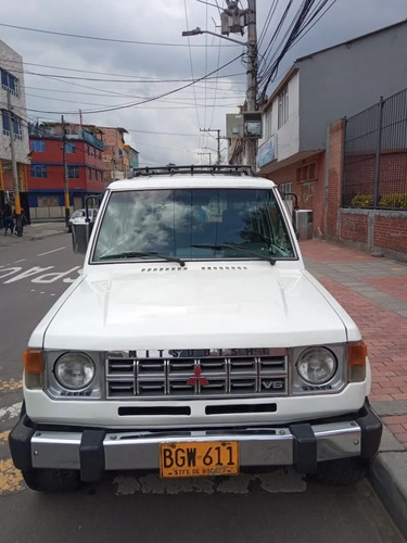Imagen 17 de 17 de Mitsubishi Montero 3.0 V13