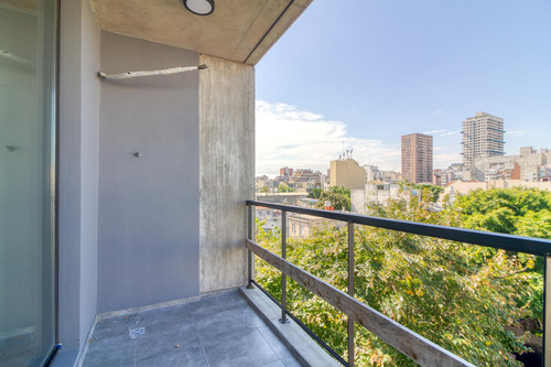 Venta Monoambiente Divisible En Coghlan