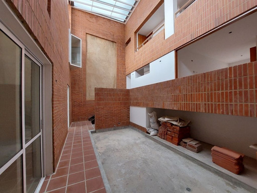 Imagen 13 de 16 de Hermoso Townhouse A Estrenar En La Cima Alto Hatillo