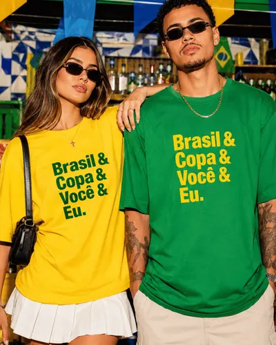QUERO VER OS CASAIS VESTINDO O MANTO