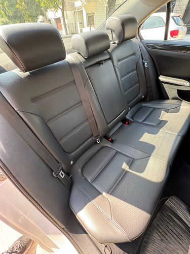 Volkswagen Vento 2.0 Luxury I 140cv