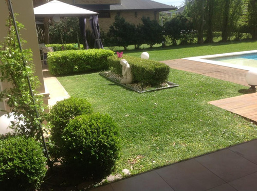 Imagen 3 de 18 de Casa En Alquiler/ Venta Campos De Alvarez