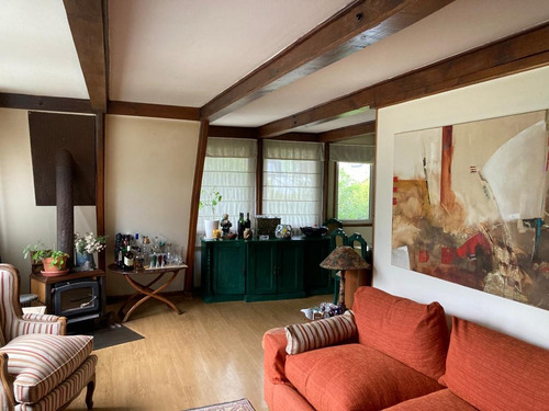 Excelente Terreno, Preciosa Vista Y Casa De Madera