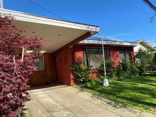 Casa En Venta De 3 Dorm. En Valdivia