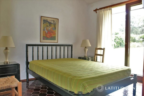 Imagen 12 de 17 de Casa En Pinares, 2 Dormitorios Más Casa De Huéspedes
