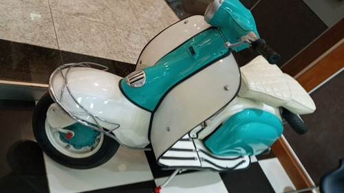 Imagem 1 de 6 de Lambreta Vespa