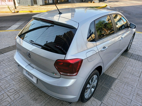 Imagen 8 de 25 de Volkswagen Polo 2018 1.6 Msi Comfort Plus At 6ta