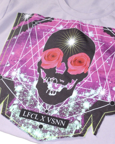 Imagen 3 de 7 de Croptop Buzo Rustico Skull Flower Paradox Calavera Parche
