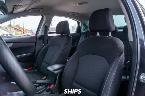 Kia Forte 2.0 L 4 p Mt