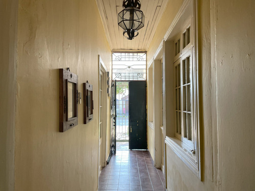 Confortable Y Versatil Casa Con Uso Habitacional O Comercial