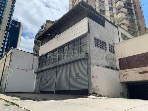 Imagen 2 de 13 de Excelente Local Comercial De 3 Niveles En Venta La Candelaria Mls #23-9731
