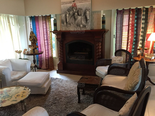 Casa En Venta Ubicado En Martindale, Pilar Y Alrededores