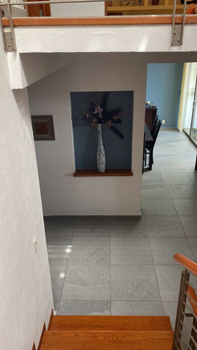 Venta Hermosa Casa En Lomas Verdes En La 6ta Sección
