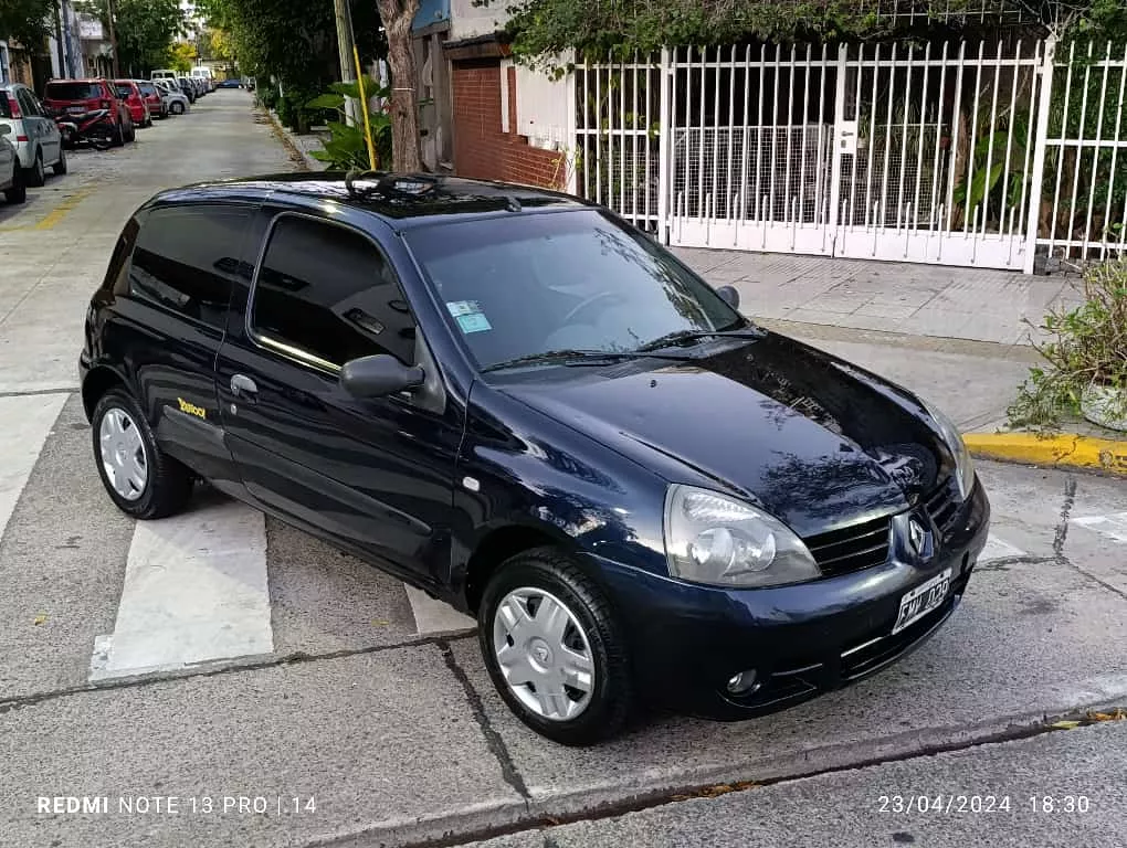 Renault Clio 1.2 F2 Yahoo Authe.