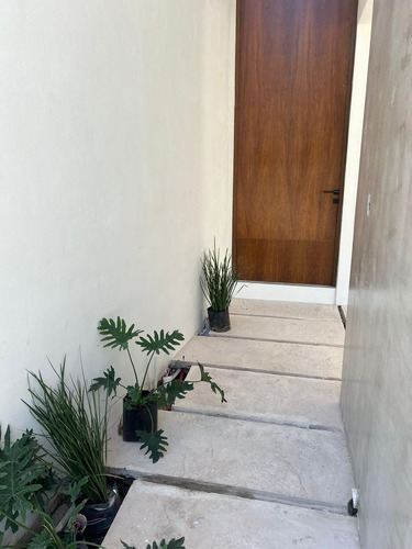 Townhouse En Venta De 2 Habitaciones Con Roof Top En Montebello
