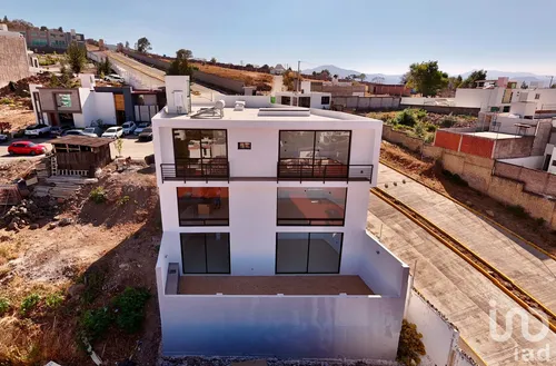 Venta Casa 5 Ambientes Punta Monarca