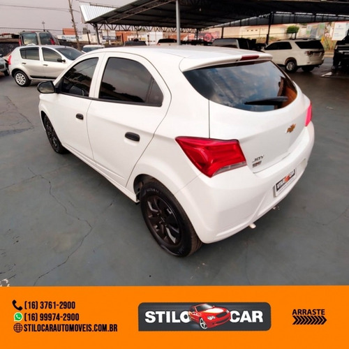 Imagem 6 de 10 de Chevrolet Onix Joy